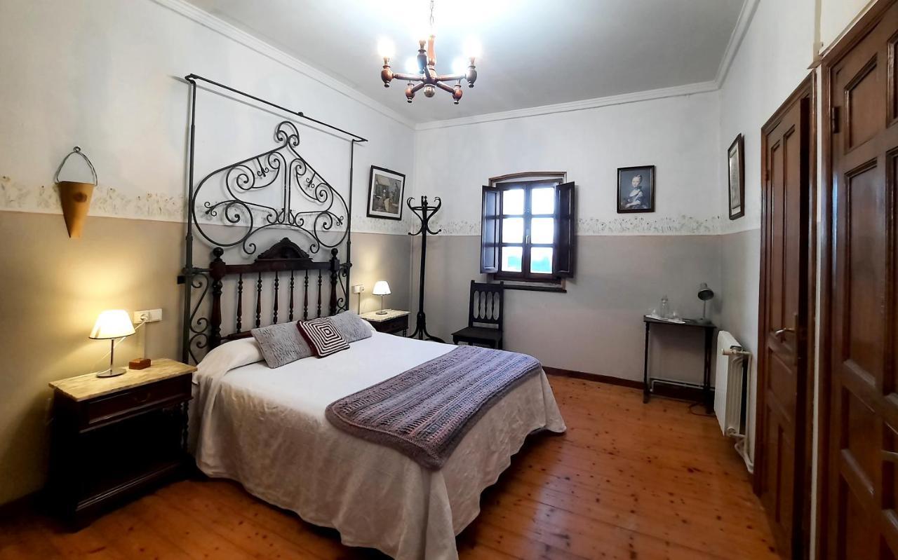 La Casona De Villanueva De Pria Exteriör bild